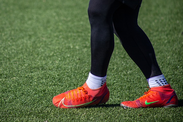 土媒：卢克曼接受加拉塔萨雷900万欧年薪，在等俱乐部谈妥